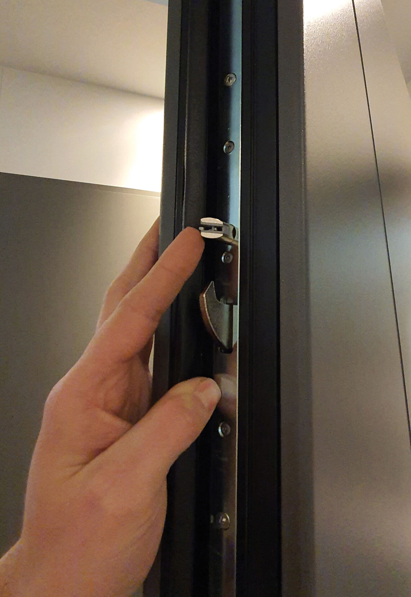 Les avantages à choisir une porte d’entrée monobloc en aluminium